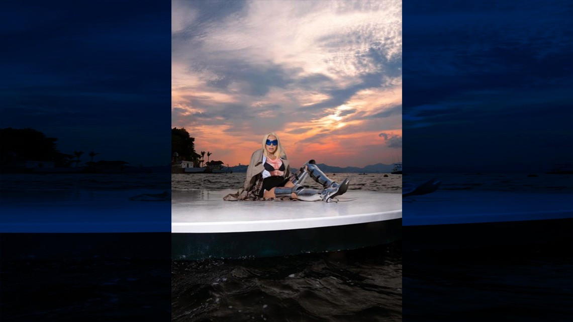 Laura Bozzo posa en atrevida sesión de fotos