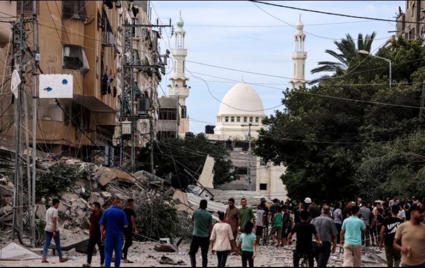 Hamas ataca Israel; reportan decenas de muertos y más de mil 600 heridos