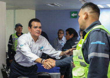 Festeja Rivas a elementos de PC