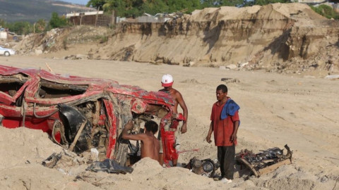 Lidia deja innumerables daños a su paso