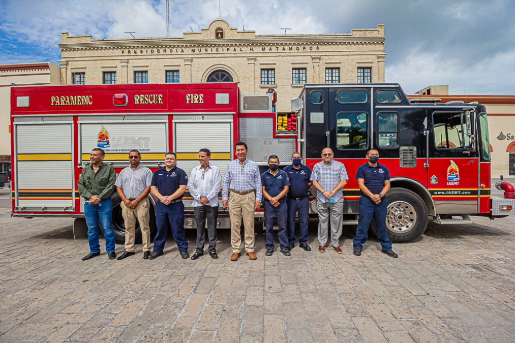 Entrega Alcalde Mario López unidad equipada, al Cuerpo de Bomberos