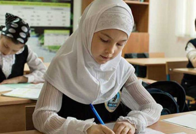 Alemania considera prohibir el uso de velo en escuelas