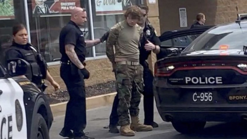 Tiroteo en supermercado en Buffalo, Nueva York, deja al menos 10 muertos