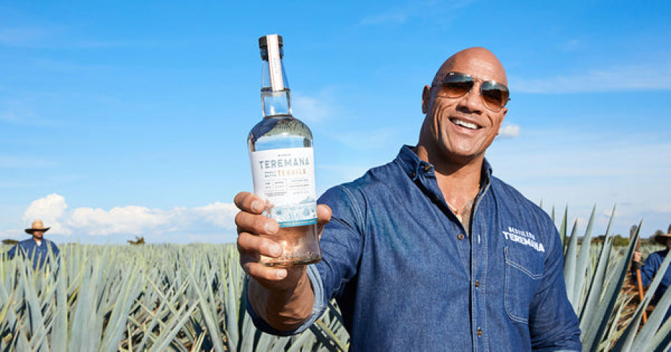 Dwayne 'The Rock' Johnson reconoce el talento de los tequileros mexicanos