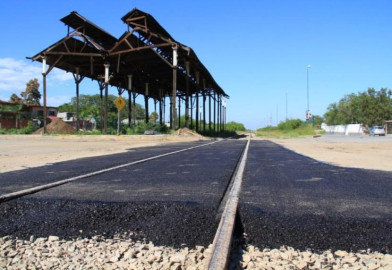 Rehabilitan calles pese a que condiciones de clima no permiten un mejor trabajo