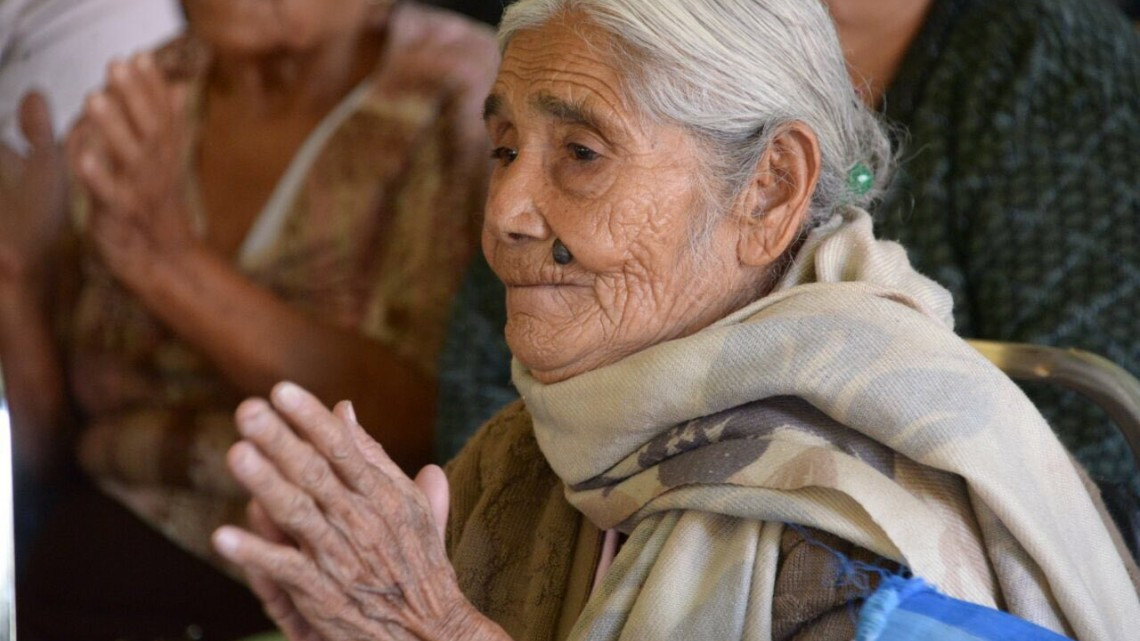 Entrega Gobierno de Tamaulipas ayuda a adultos mayores