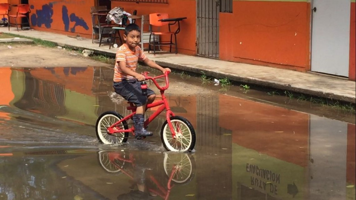Continúan en albergues familias afectadas por inundaciones.