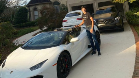 Jürgen Damm ‘presume’ su Lamborghini en redes