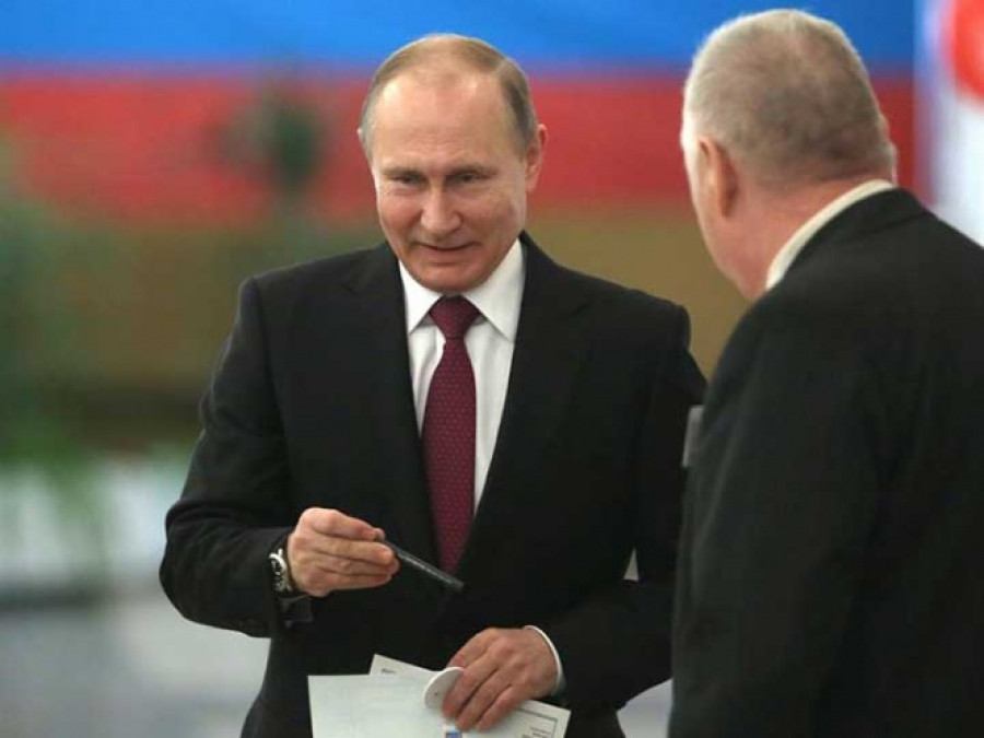 Putin logra ganar con 70% de los votos: sondeos