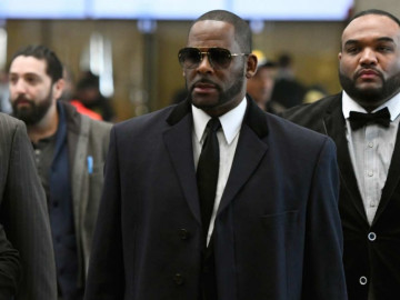 Acusan al rapero R. Kelly de 11 cargos sexuales en Chicago