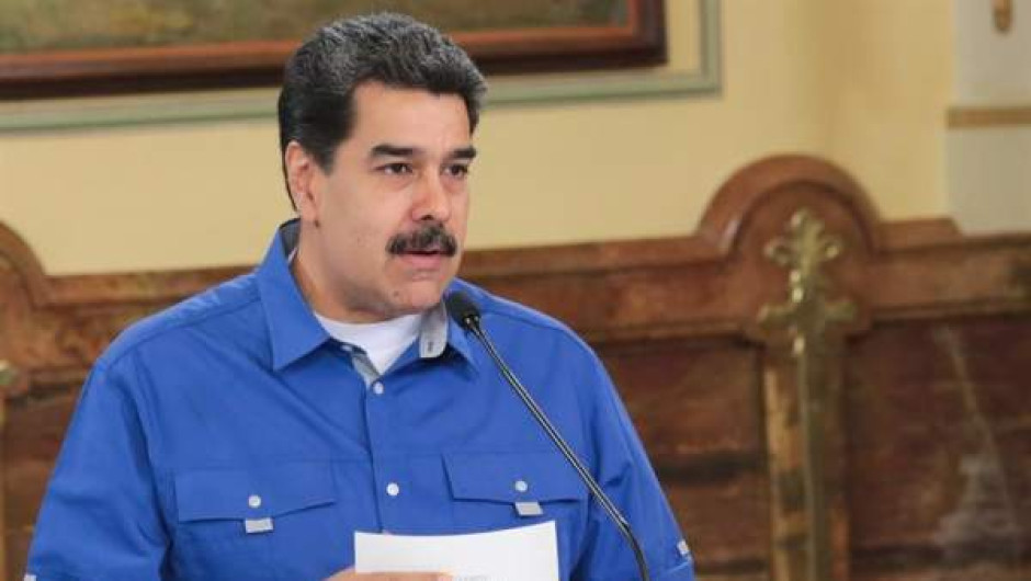 Exige Maduro respeto a la embajada de Venezuela en EUA