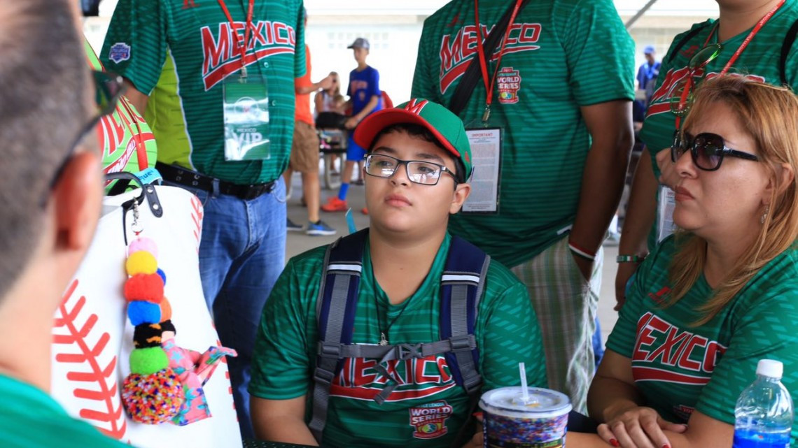 Confían familias en el triunfo de México