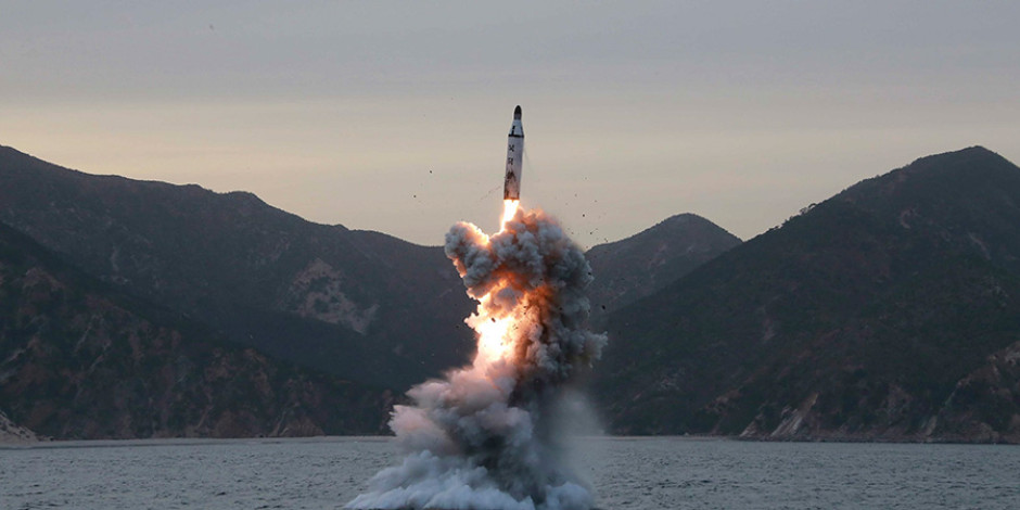 Corea del Norte Lanza misil balístico al mar de Japón