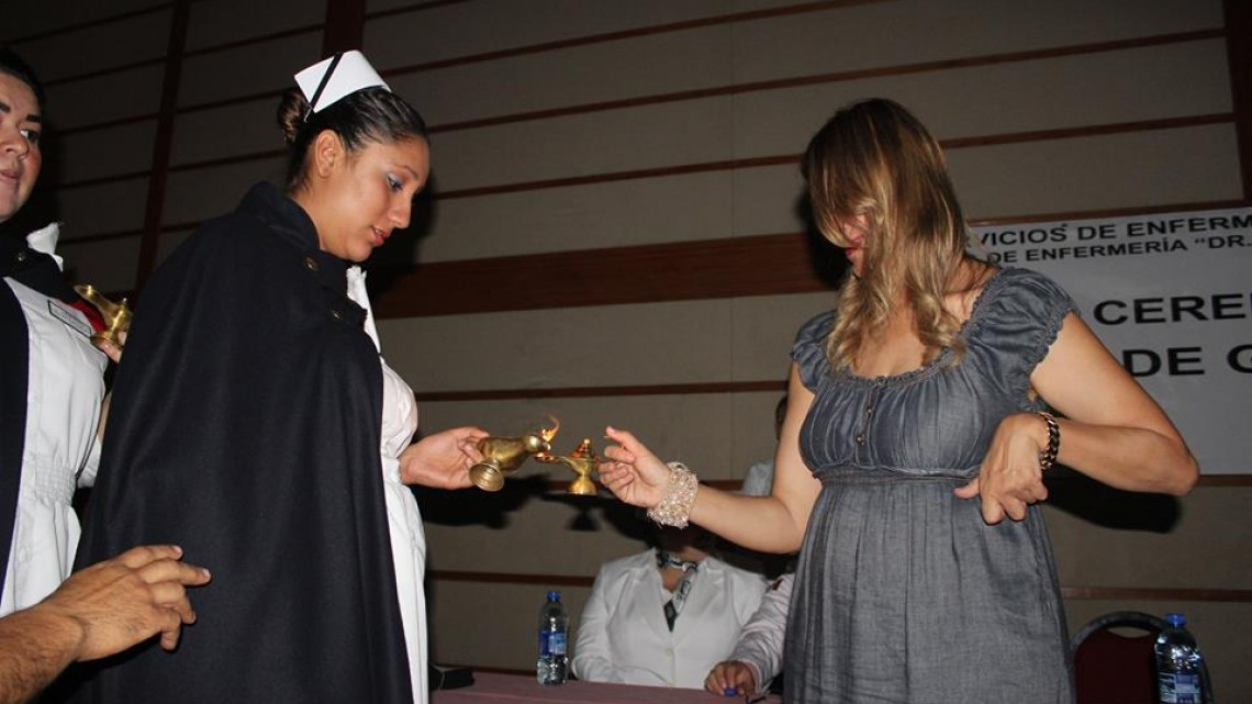 Maki felicita a graduados de escuela de Enfermería Dr. José Ángel Cadena y Cadena