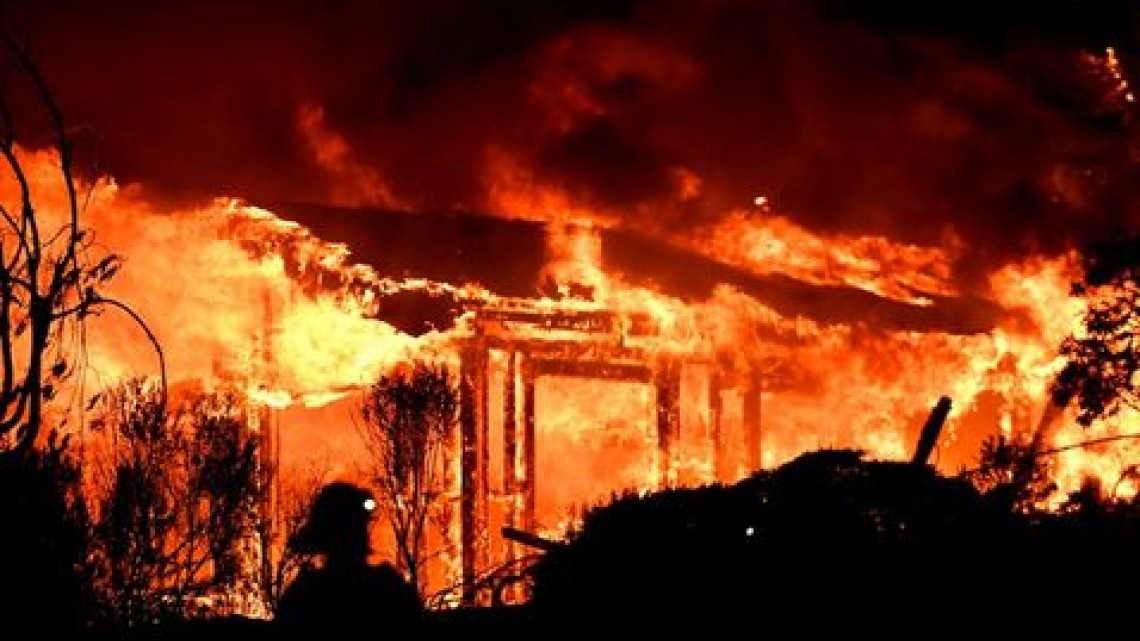 Declaran estado de emergencia en el norte de California por incendios