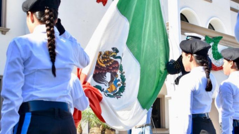 Invitan a mantener vivo el gran ejemplo de valor y orgullo de los héroes nacionales