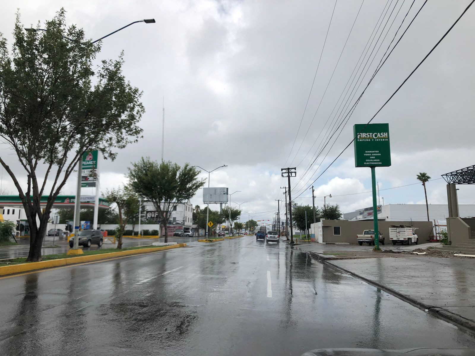 Lluvias en Nuevo Laredo provocan baches, encharcamientos e inundaciones 