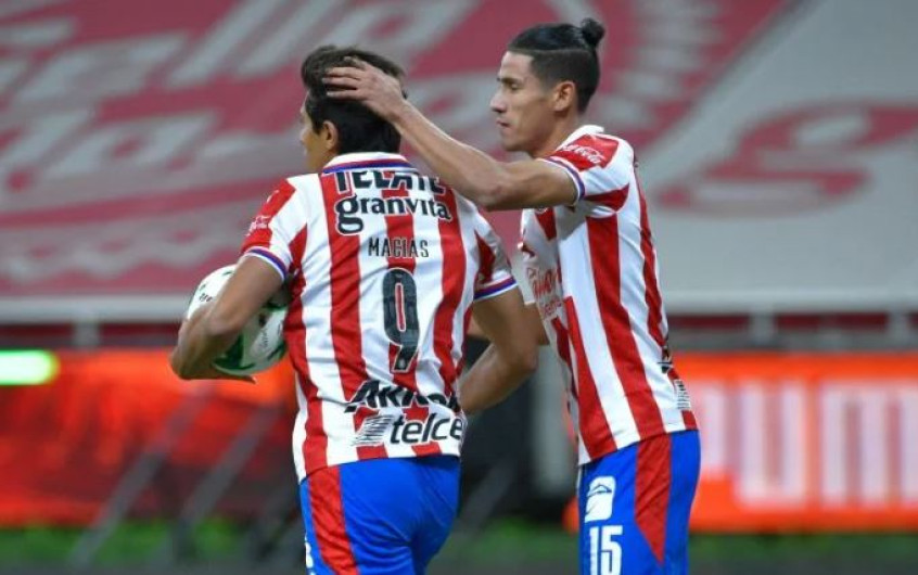 Chivas rescata valioso empate contra el León