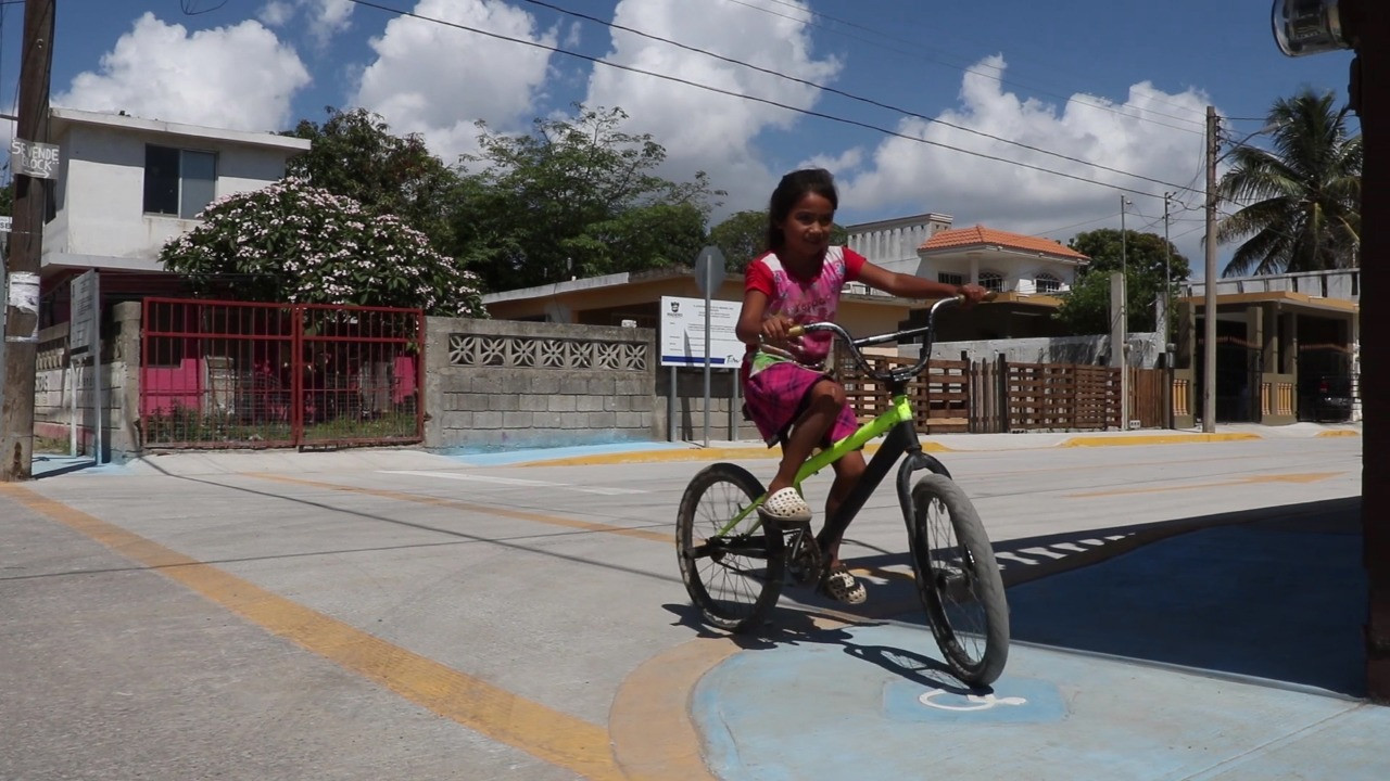 Vecinos de Obrera, Sahop y Heriberto Kehoe beneficiados con acciones del Gobierno de Madero