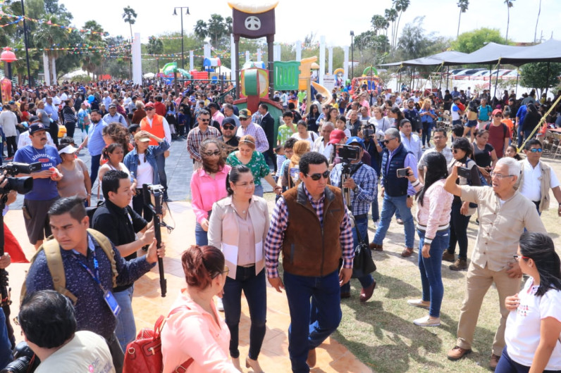 La fortaleza de un pueblo está en  sus familias: Alcalde