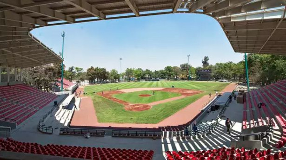 Asaltan estadio de los Diablos Rojos de México