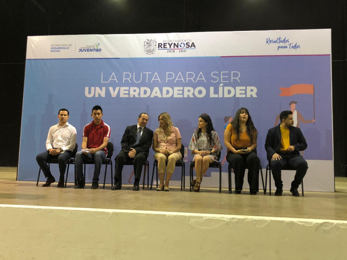 Orientan a jóvenes a través de 'La Ruta para ser un Verdadero Líder'