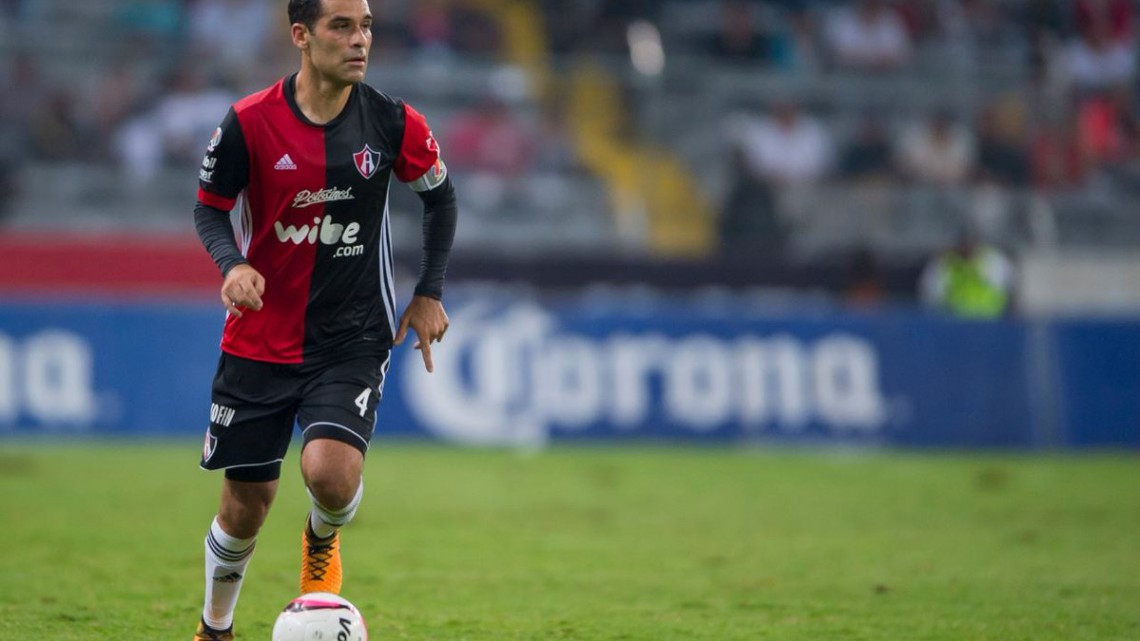 Rinden gran homenaje a Rafa Márquez en el Estadio Jalisco