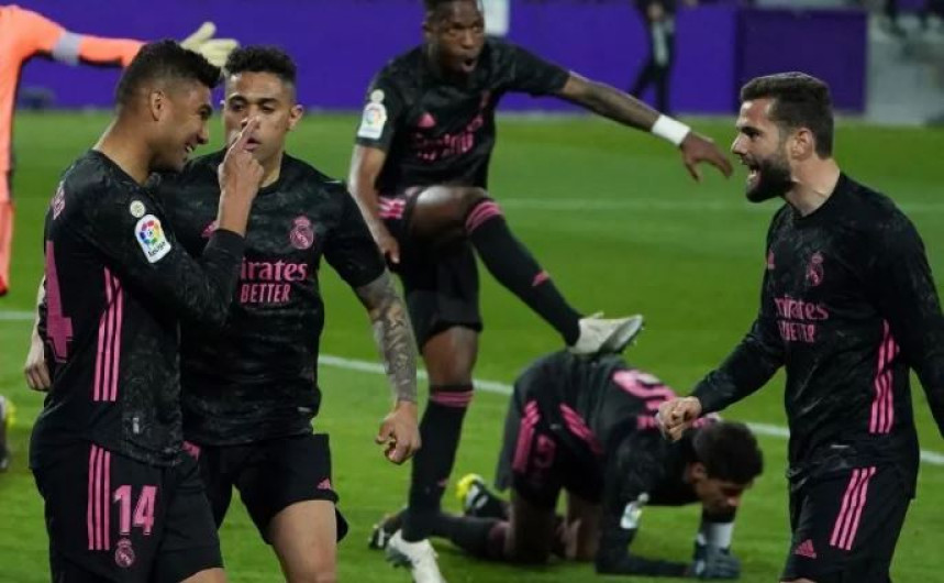 Real Madrid vence al Valladolid y se acerca al Atlético de Madrid que se mantiene como líder 
