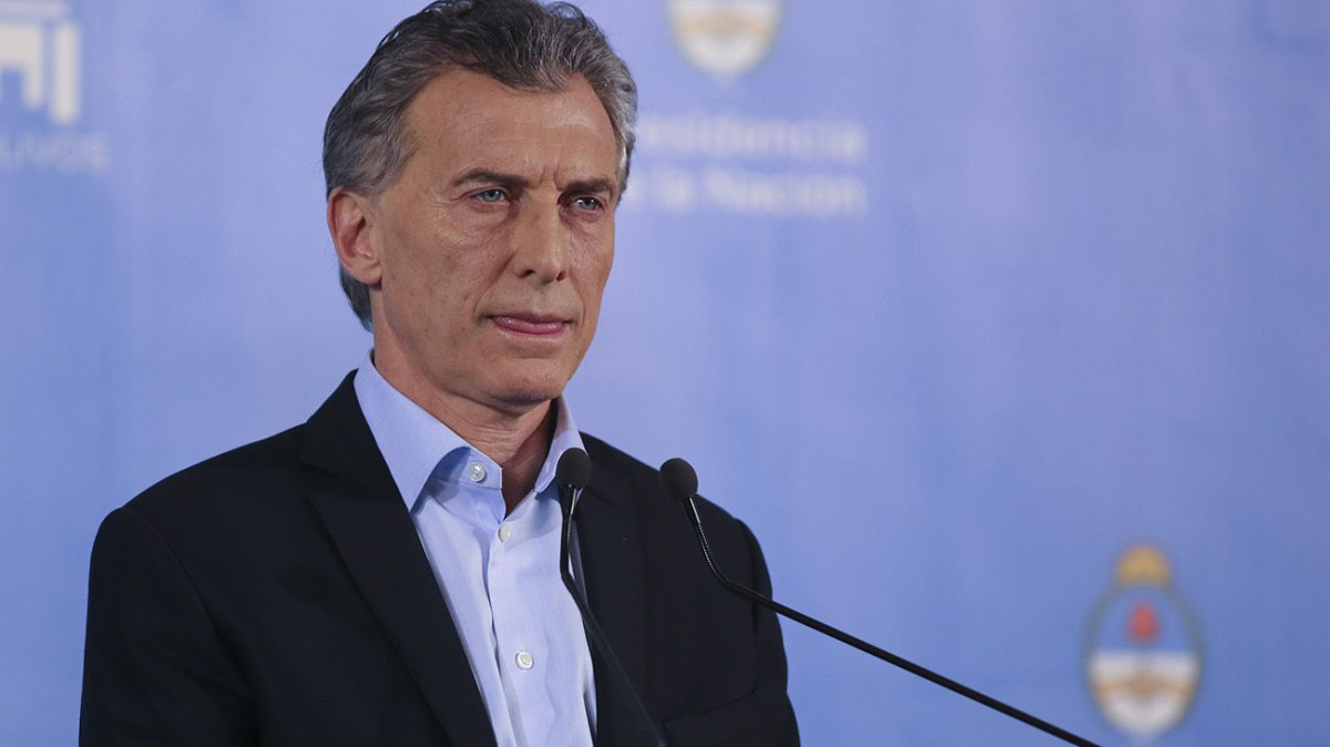 Macri anuncia que las FA en Argentina cambiarán sus funciones