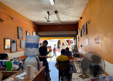 Afectan “apagones” a comerciantes