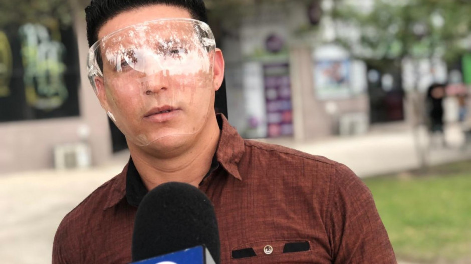 A falta de seguro, médicos cubanos atienden a migrantes con covid-19