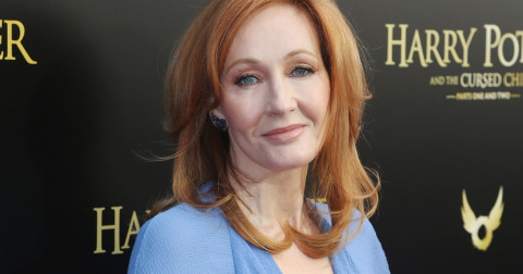 Usuarios de Twitter rinden “luto” a la carrera de J. K. Rowling 