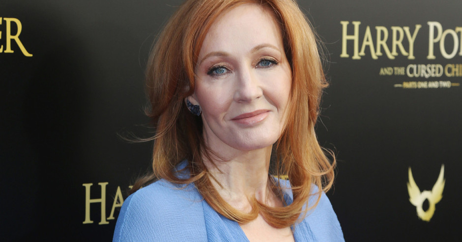 Usuarios de Twitter rinden “luto” a la carrera de J. K. Rowling 