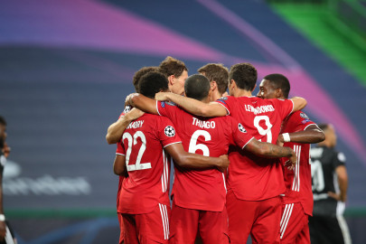 Caminando el Bayern Münich avanza a la final de Champions League 