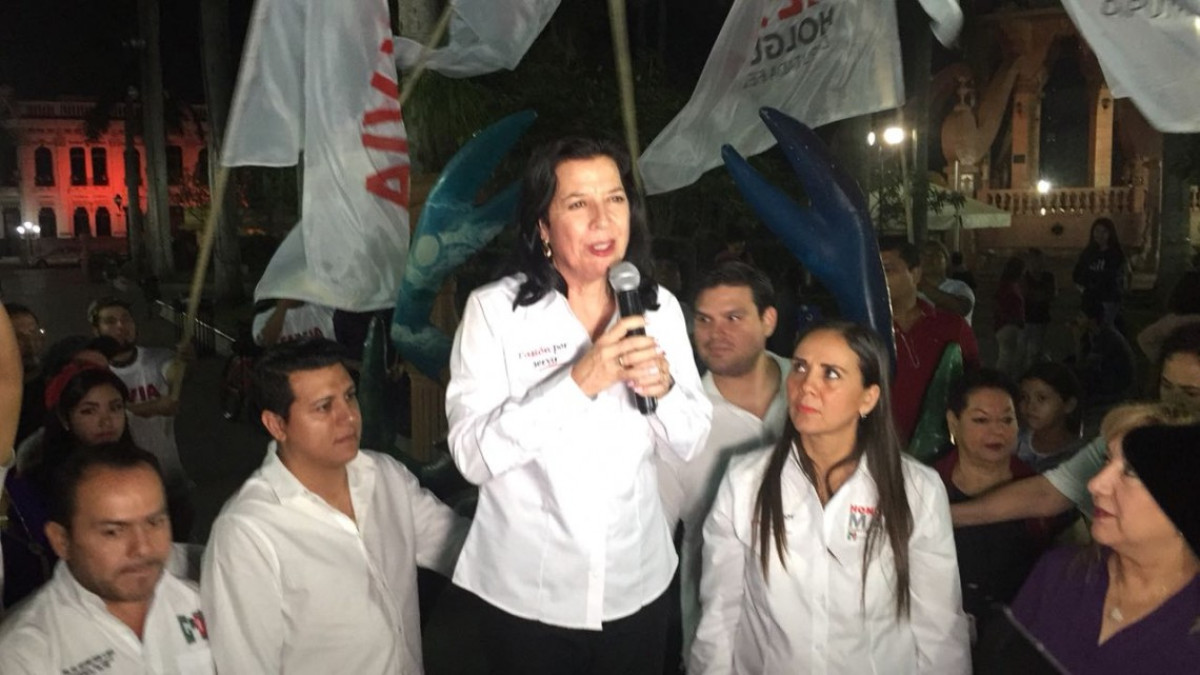 Arrancó campaña la priista Elvia Holguera