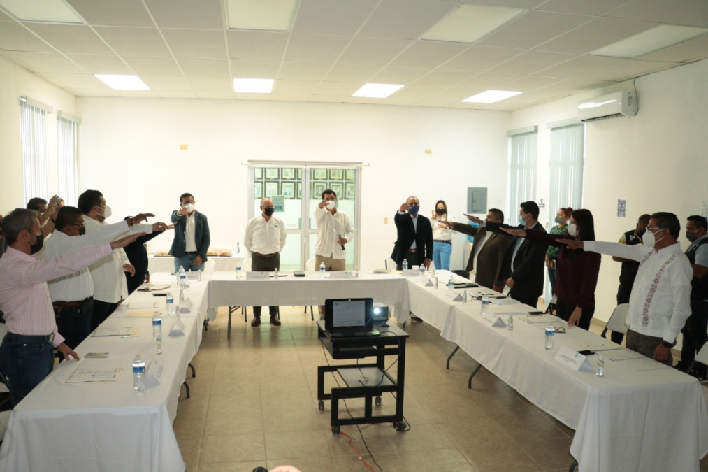 Inicia Mario López recuperación de la JAD; avalan consejeros  adelgazamiento de nómina e iniciar trabajos en 10 colonias