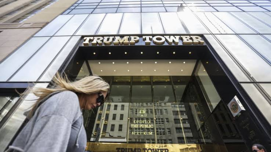 Vacunan por error a 72 empleados de la Torre Trump contra el Covid-19
