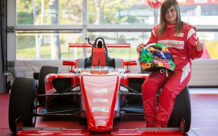 Ferrari busca mujeres para que sean pilotos