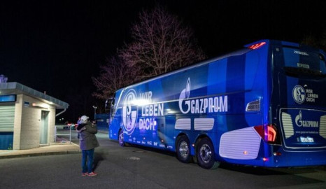 Tras descenso, Schalke 04 pide protección policial por agresión a autobús