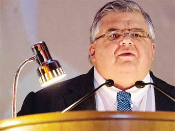 Trump frena efecto de venta de dólares