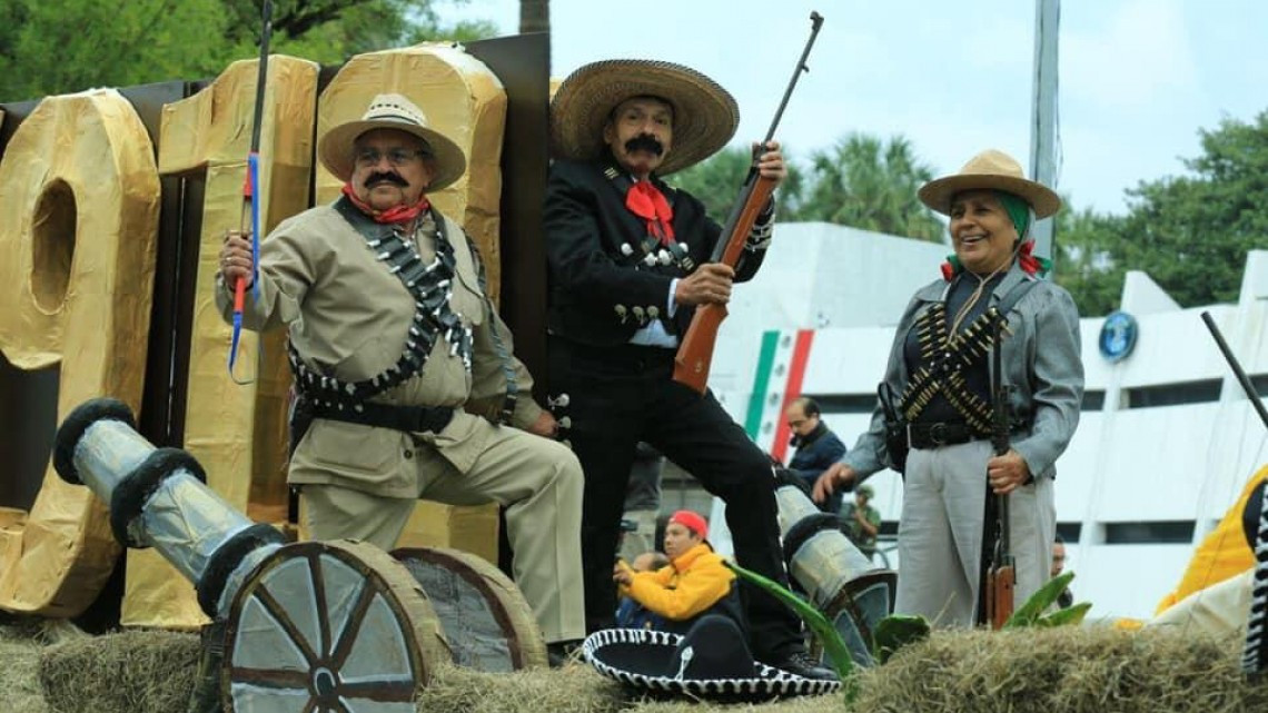 En Victoria se desarrolla el desfile del 20 de noviembre sin novedad