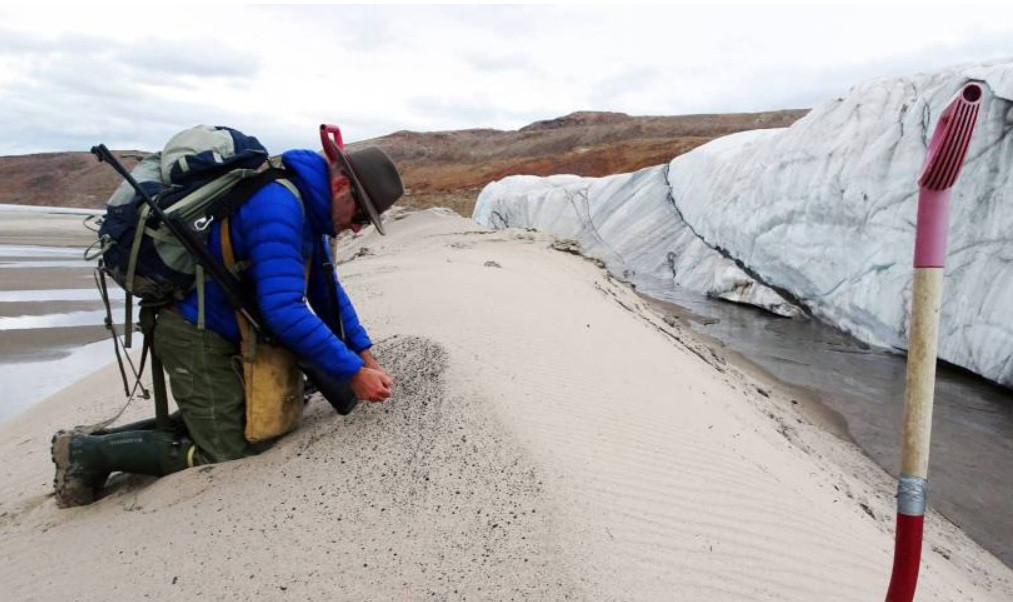 Descubren uno de los mayores cráteres en el mundo