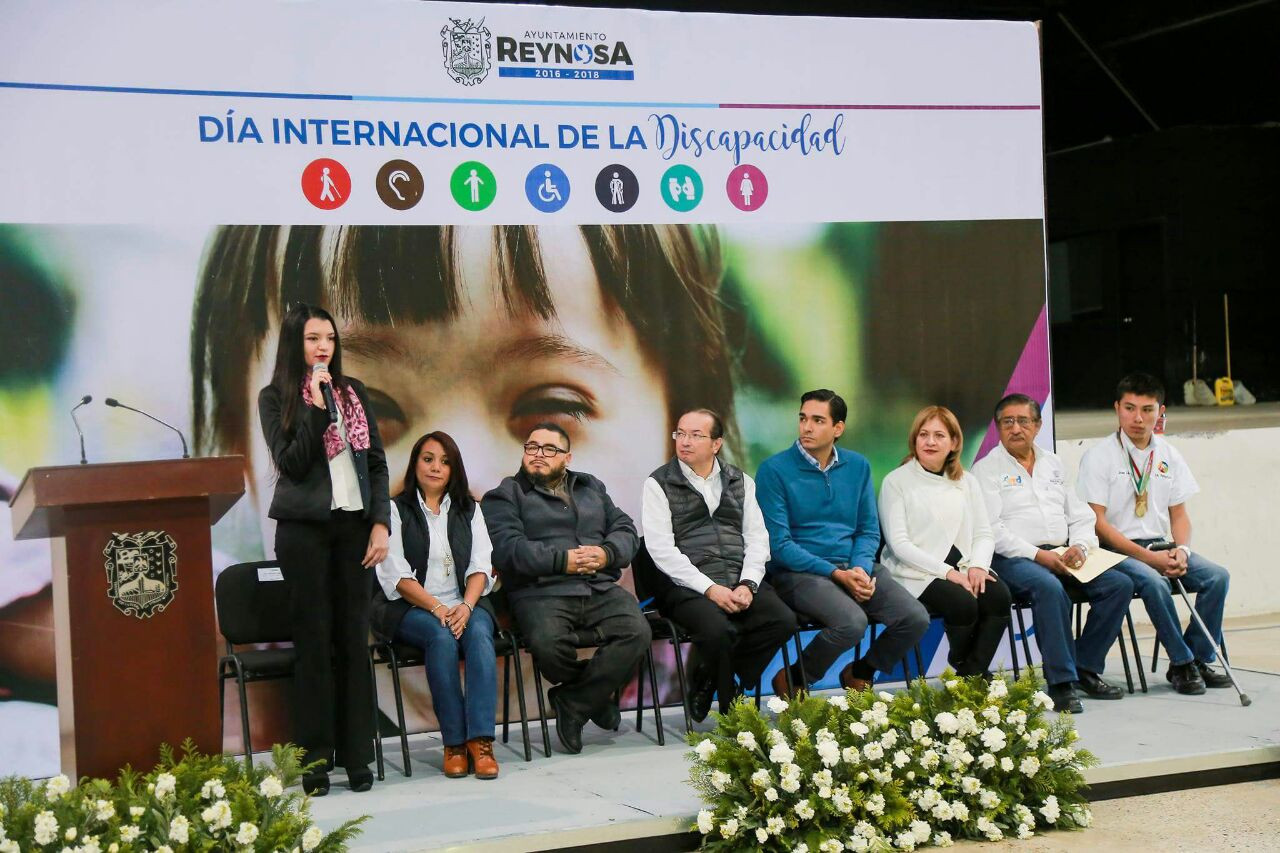 DIF y Ayuntamiento en apoyo de personas con discapacidad