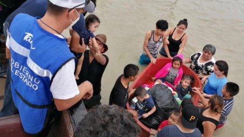 Continúan trabajos de desagüe en colonias de Reynosa