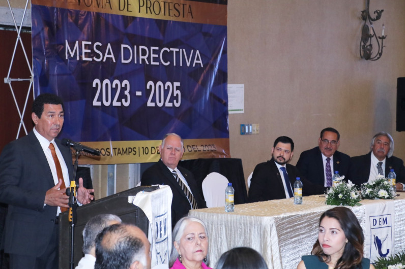 Expone Alcalde Mario López proyectos para el desarrollo de Matamoros a dirigentes de Empresas