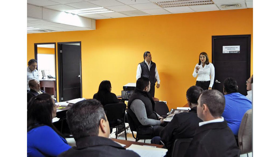 Unifican criterios jurídicos para elevar la productividad y competitividad