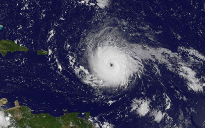 Huracán Irma llega a la isla caribeña de Barbuda