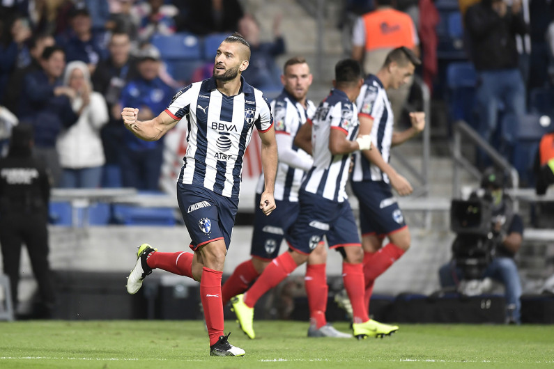 Rayados aplasta a Santos y tiene pie y medio en la Semifinal