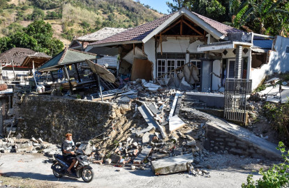 Al menos 91 muertos tras sismo en en Lombok, Indonesia