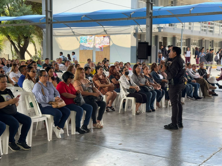 Imparte Guardia Estatal de Género plática preventiva de adicciones en Reynosa